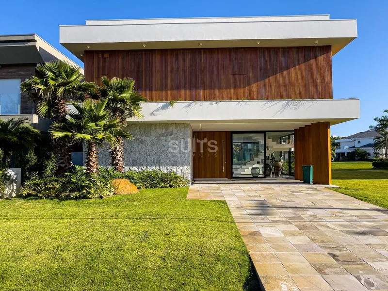 Incrível mansão no condomínio Enseada: 3ª foto da galeria de imagens do imóvel