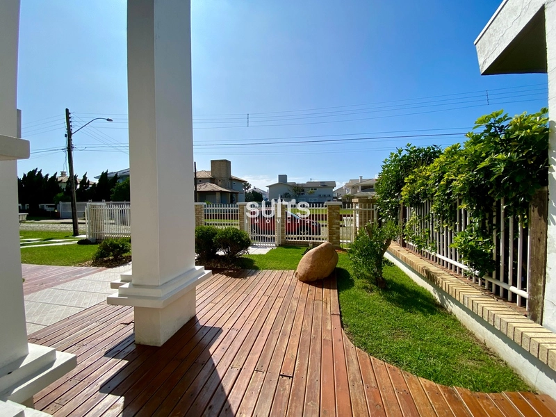 Excelente sobrando à venda na praia de Atlântida: 9ª foto da galeria de imagens do imóvel