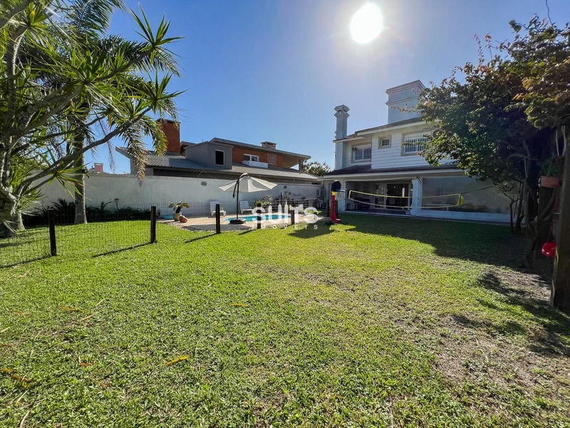 Sobrado em ótima localização na praia de Atlântida: 34ª foto da galeria de imagens do imóvel