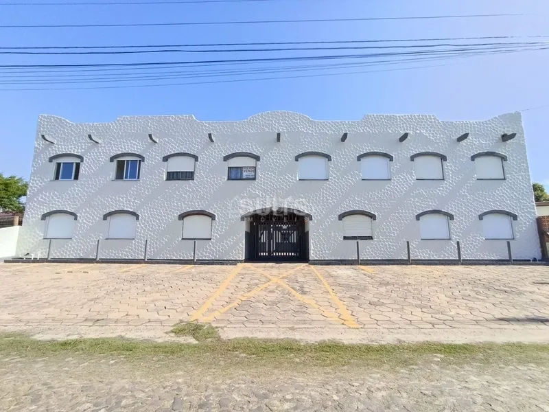 Apartamento terreo à venda a poucas quadras do mar em Rainha do Mar: 1ª foto da galeria de imagens do imóvel