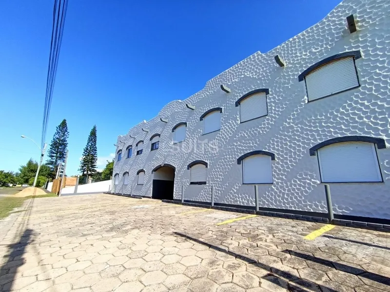 Apartamento terreo à venda a poucas quadras do mar em Rainha do Mar: 2ª foto da galeria de imagens do imóvel