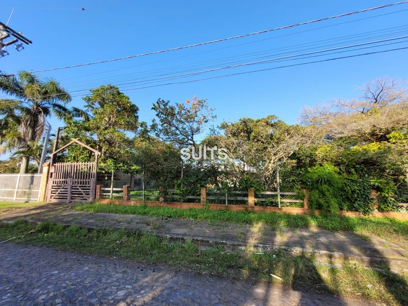 Casa com 02 terrenos na praia de Atlântida: 4ª foto da galeria de imagens do imóvel