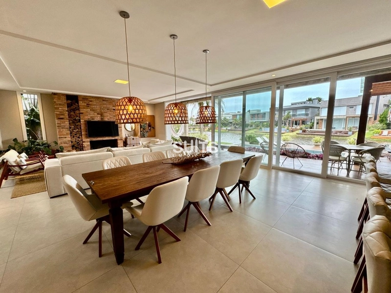 Excelente mansão beira lago no Condomínio Malibu: 4ª foto da galeria de imagens do imóvel