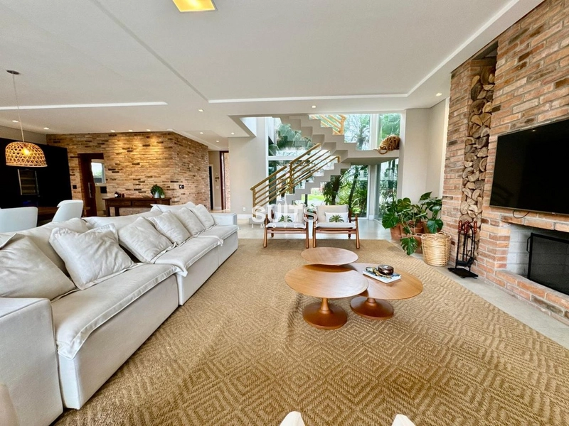 Excelente mansão beira lago no Condomínio Malibu: 2ª foto da galeria de imagens do imóvel