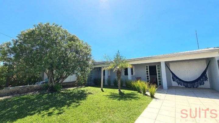 Ótima casa próxima do mar no Centro da praia de Xangri-Lá: 1ª foto da galeria de imagens do imóvel