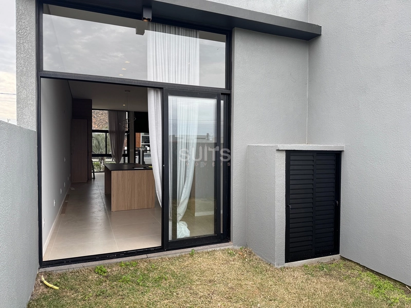 Casa nova em charmoso bairro.: 15ª foto da galeria de imagens do imóvel
