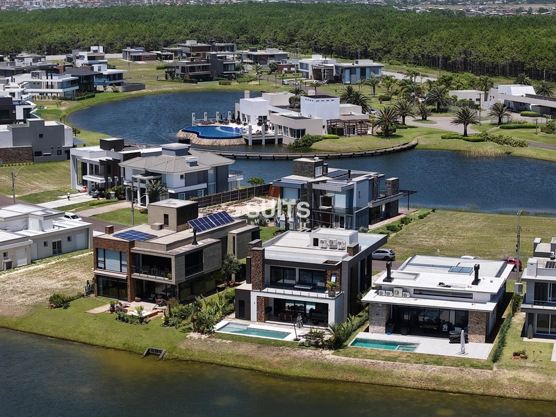 Excelente sobrado à venda no cond. beira mar Costa Serena: 7ª foto da galeria de imagens do imóvel