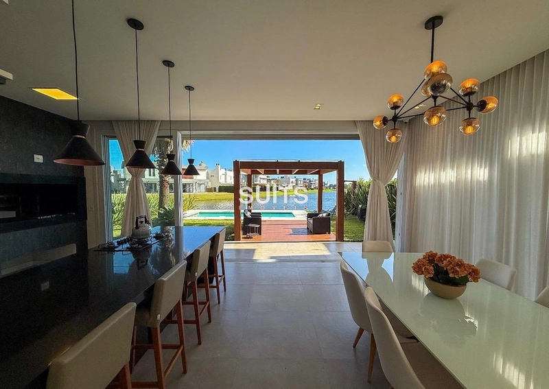 Excelente sobrado à venda no Riviera : 3ª foto da galeria de imagens do imóvel