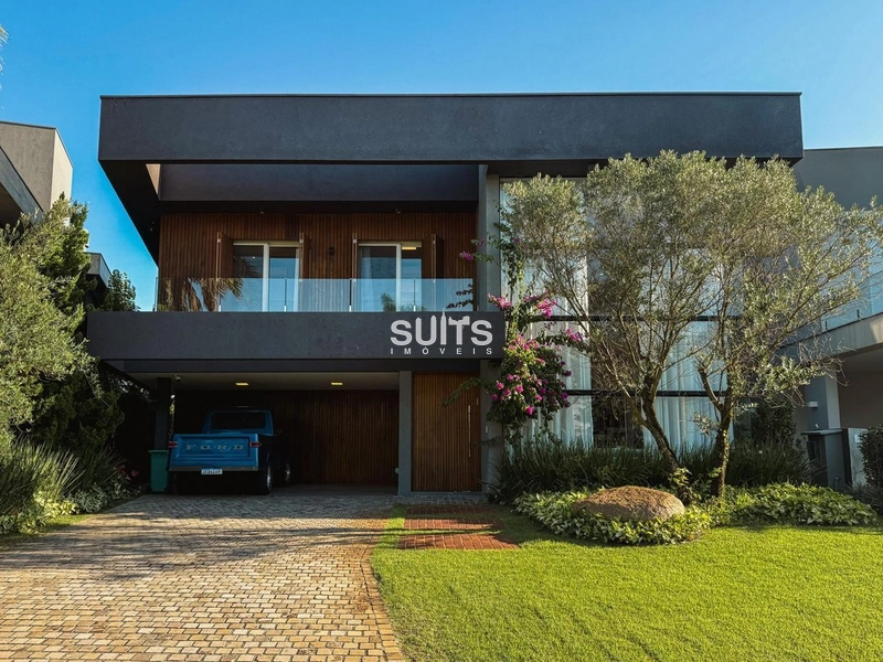 Excelente sobrado à venda no condomínio Enseada em Xangri-lá: 1ª foto da galeria de imagens do imóvel