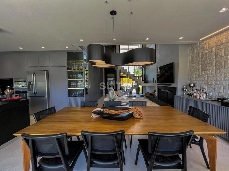 EXCELENTE SOBRADO BEIRA LAGO NO CONDOMINIO SUNSET: 9ª foto da galeria de imagens do imóvel