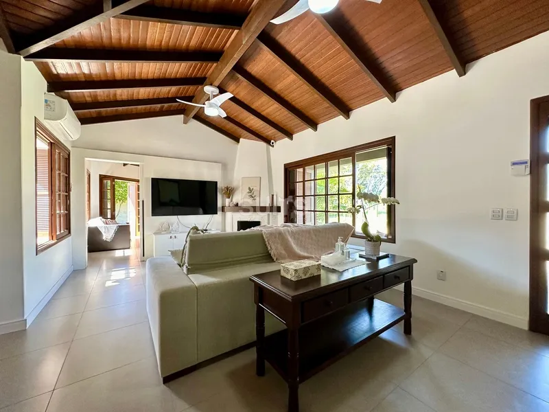 Excelente casa com 02 terrenos no Centro de Xangri-Lá: 20ª foto da galeria de imagens do imóvel