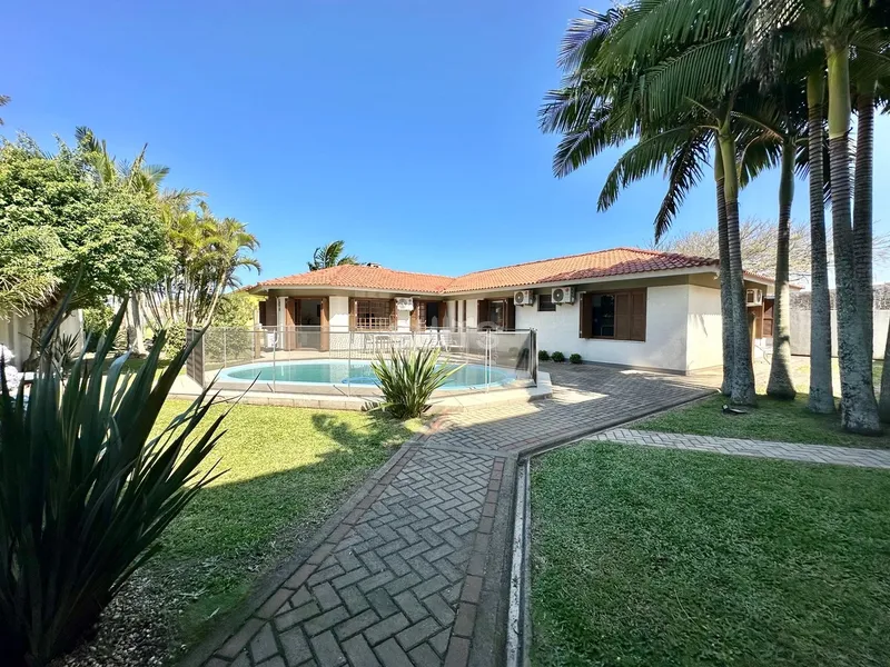 Excelente casa com 02 terrenos no Centro de Xangri-Lá: 45ª foto da galeria de imagens do imóvel