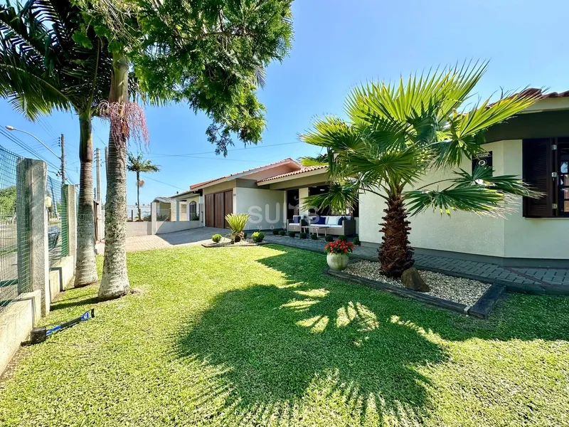 Excelente casa com 02 terrenos no Centro de Xangri-Lá: 3ª foto da galeria de imagens do imóvel