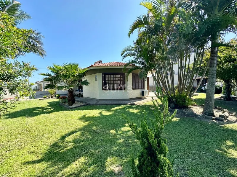 Excelente casa com 02 terrenos no Centro de Xangri-Lá: 6ª foto da galeria de imagens do imóvel