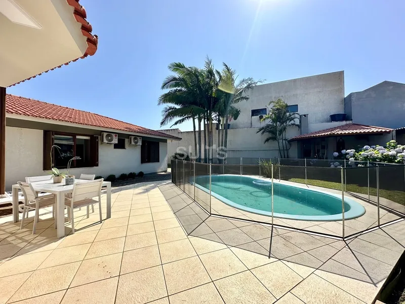 Excelente casa com 02 terrenos no Centro de Xangri-Lá: 39ª foto da galeria de imagens do imóvel