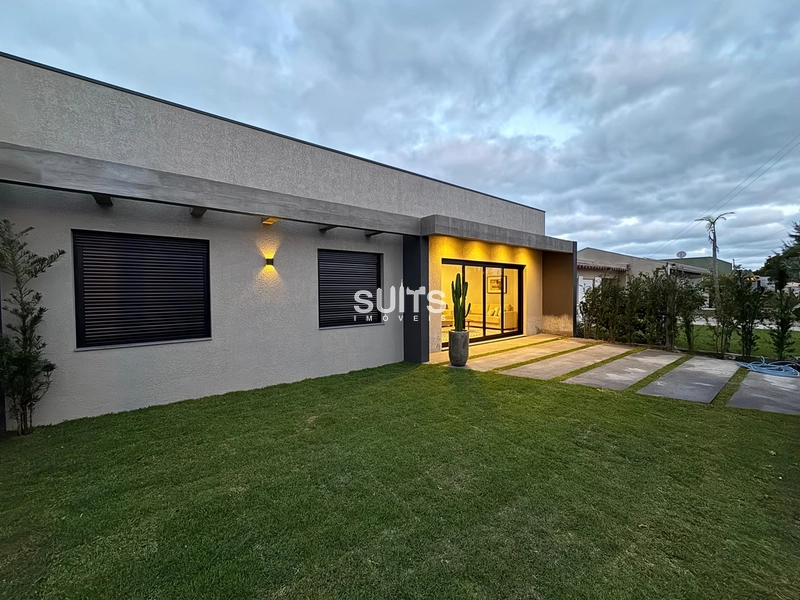 Ótima casa à venda na praia de Atlântida Sul em Osório: 1ª foto da galeria de imagens do imóvel