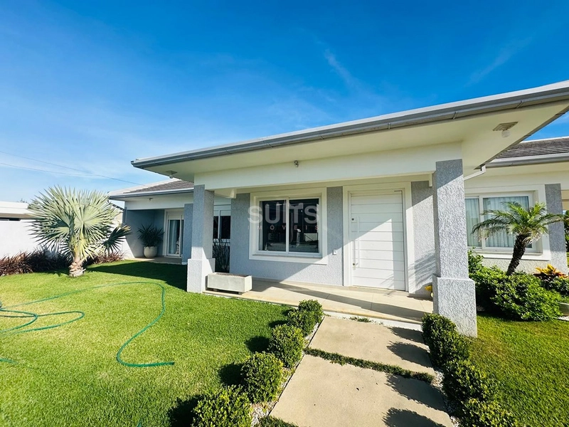 Excelente casa com 03 terrenos à venda em Atlântida Sul : 4ª foto da galeria de imagens do imóvel