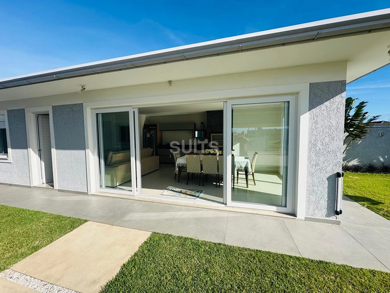 Excelente casa com 03 terrenos à venda em Atlântida Sul : 17ª foto da galeria de imagens do imóvel