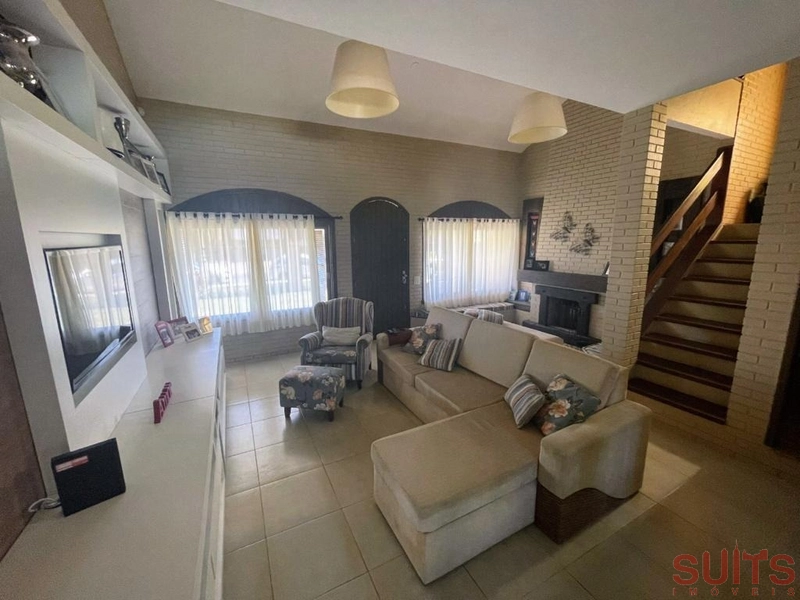 Lindíssimo sobrado em excelente localização no Centro de Xangri-Lá: 6ª foto da galeria de imagens do imóvel