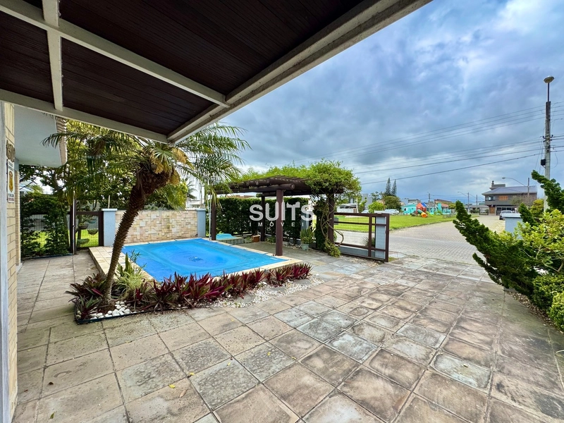 Excelente casa de esquina na alameda no centro de Xangri-lá: 9ª foto da galeria de imagens do imóvel