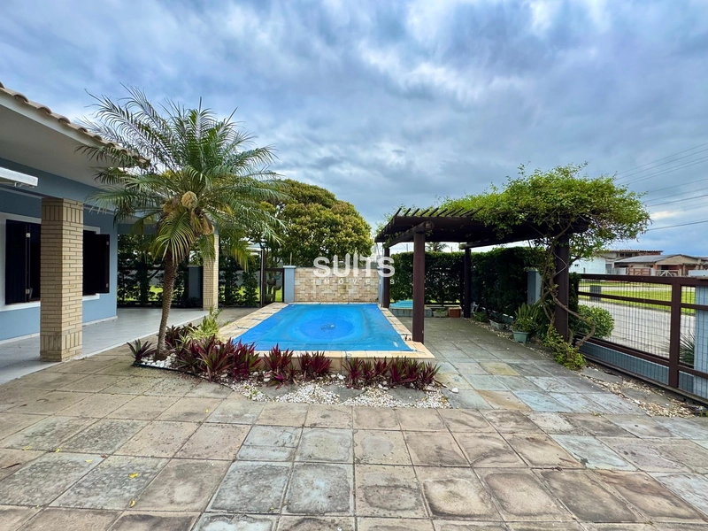 Excelente casa de esquina na alameda no centro de Xangri-lá: 5ª foto da galeria de imagens do imóvel