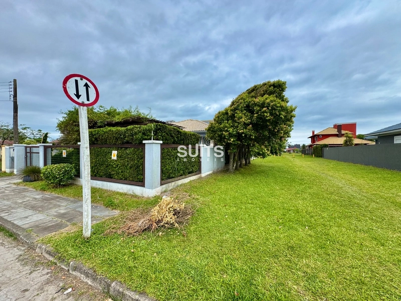 Excelente casa de esquina na alameda no centro de Xangri-lá: 3ª foto da galeria de imagens do imóvel