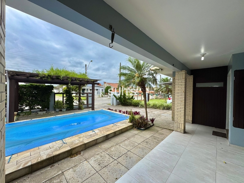 Excelente casa de esquina na alameda no centro de Xangri-lá: 7ª foto da galeria de imagens do imóvel