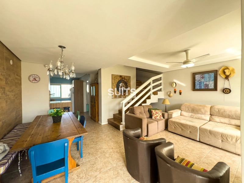 Ótimo sobrado próximo ao mar no Centro de Xangri-Lá: 3ª foto da galeria de imagens do imóvel