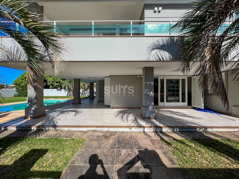 Lindo sobrado com 03 terrenos à venda na Noiva do Mar : 2ª foto da galeria de imagens do imóvel