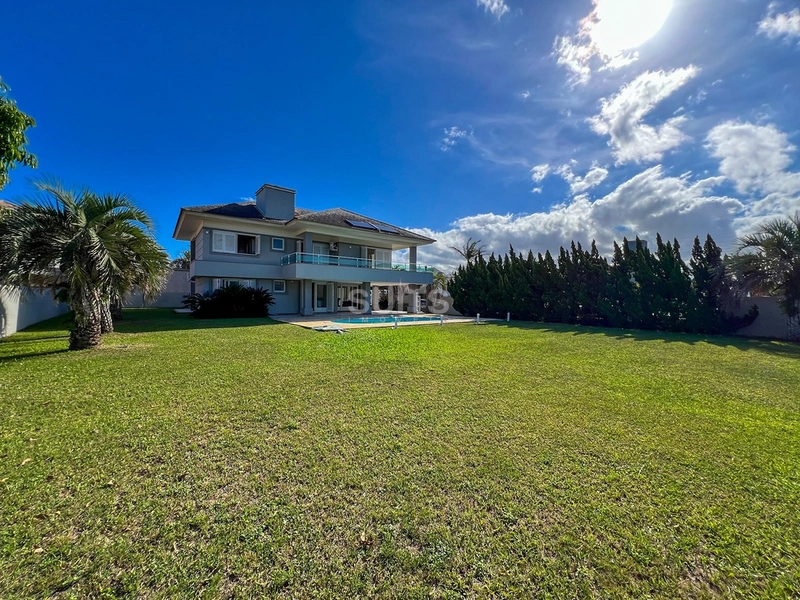 Lindo sobrado com 03 terrenos à venda na Noiva do Mar : 4ª foto da galeria de imagens do imóvel