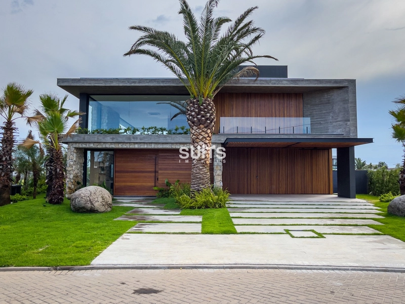 Mansão nas margens do lago do condomínio Sense: 2ª foto da galeria de imagens do imóvel