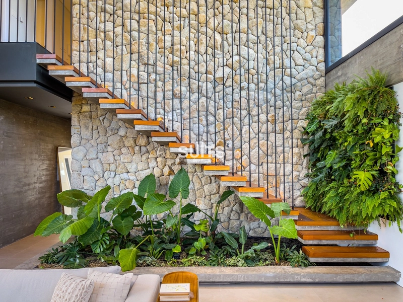 Mansão nas margens do lago do condomínio Sense: 3ª foto da galeria de imagens do imóvel