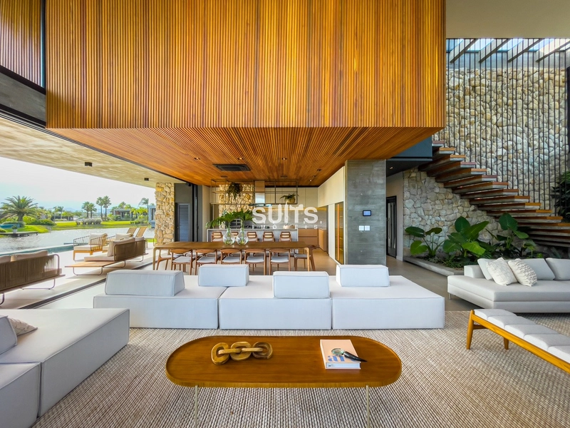 Mansão nas margens do lago do condomínio Sense: 9ª foto da galeria de imagens do imóvel