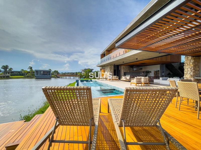 Mansão nas margens do lago do condomínio Sense: 25ª foto da galeria de imagens do imóvel