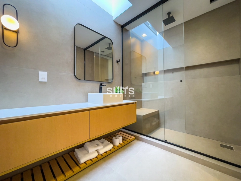 Mansão nas margens do lago do condomínio Sense: 49ª foto da galeria de imagens do imóvel