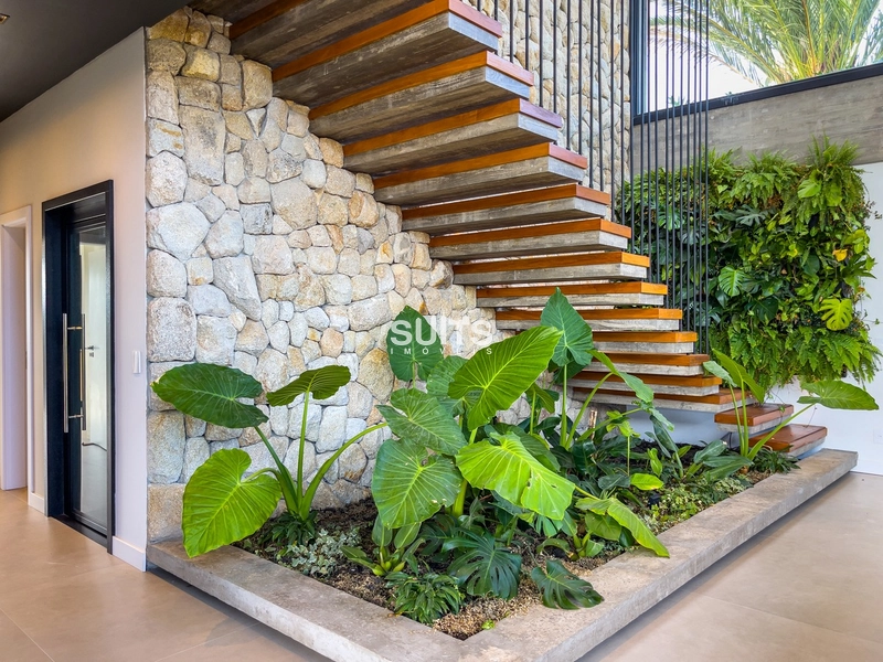 Mansão nas margens do lago do condomínio Sense: 4ª foto da galeria de imagens do imóvel