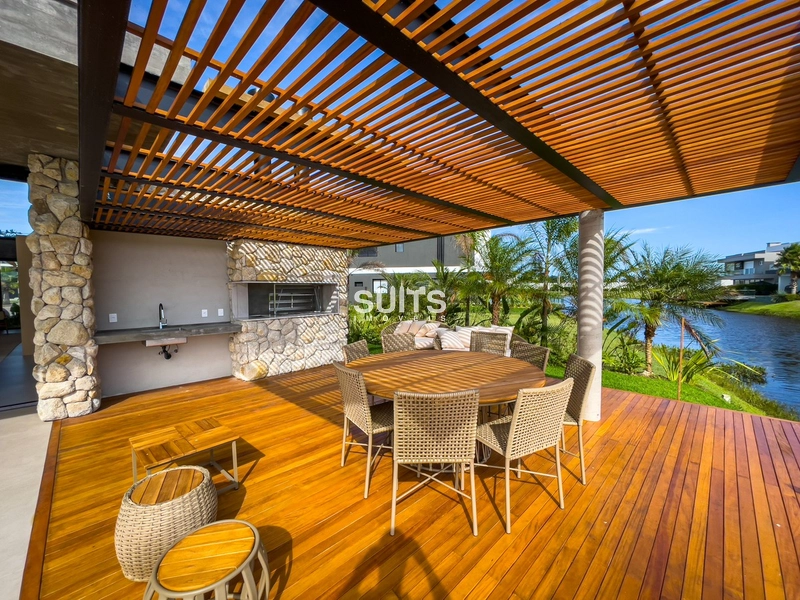 Mansão nas margens do lago do condomínio Sense: 28ª foto da galeria de imagens do imóvel