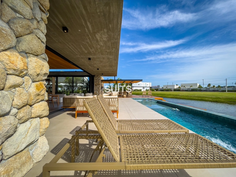 Mansão nas margens do lago do condomínio Sense: 21ª foto da galeria de imagens do imóvel