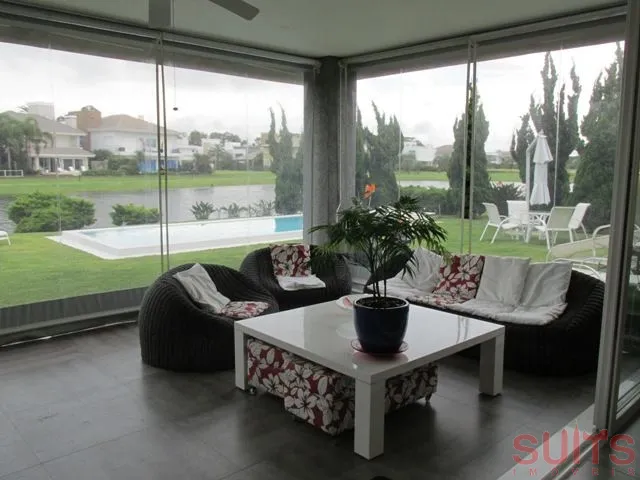 Linda Mansão no Condomínio Bosques de Atlântida: 21ª foto da galeria de imagens do imóvel