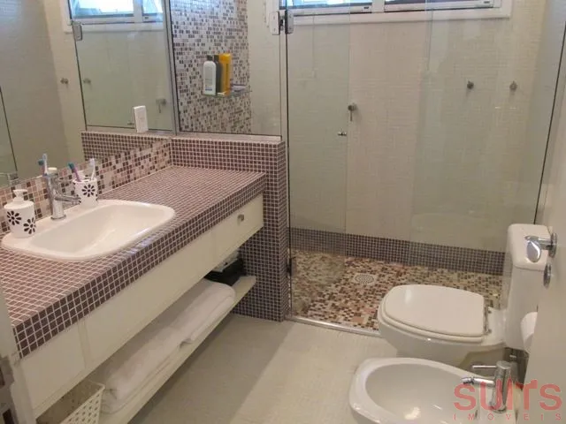 Linda Mansão no Condomínio Bosques de Atlântida: 29ª foto da galeria de imagens do imóvel