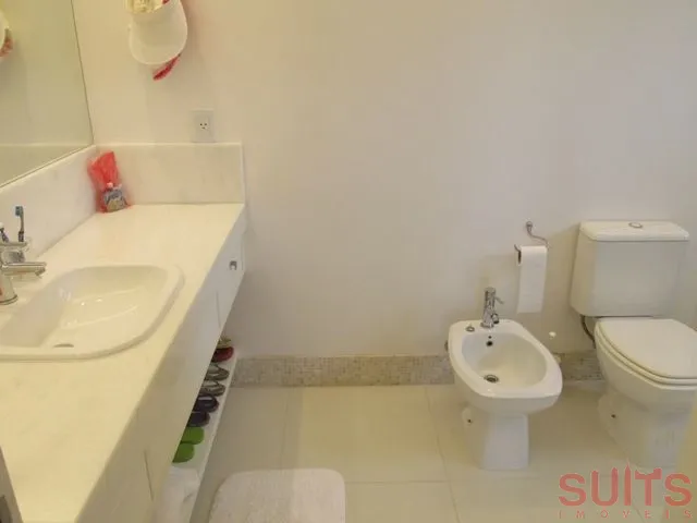 Linda Mansão no Condomínio Bosques de Atlântida: 32ª foto da galeria de imagens do imóvel