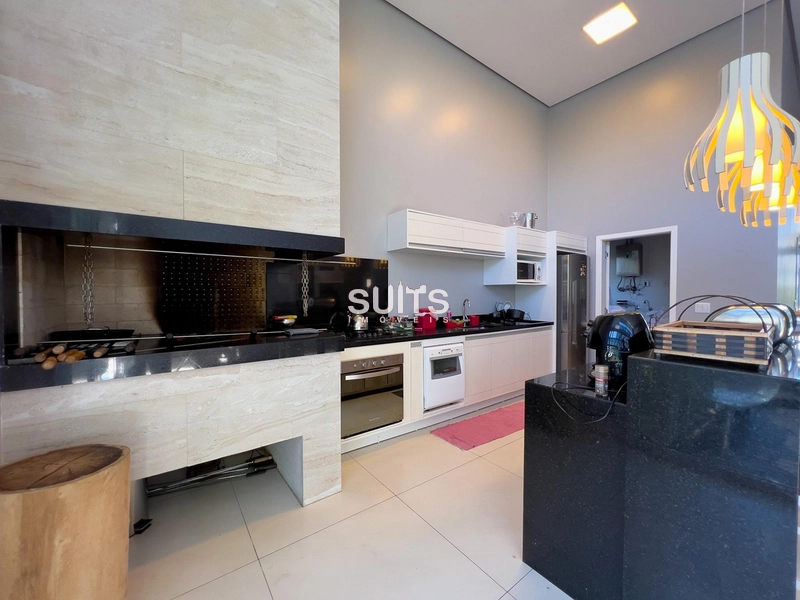 Linda casa com vista para o lago no Condomínio Enseada: 10ª foto da galeria de imagens do imóvel