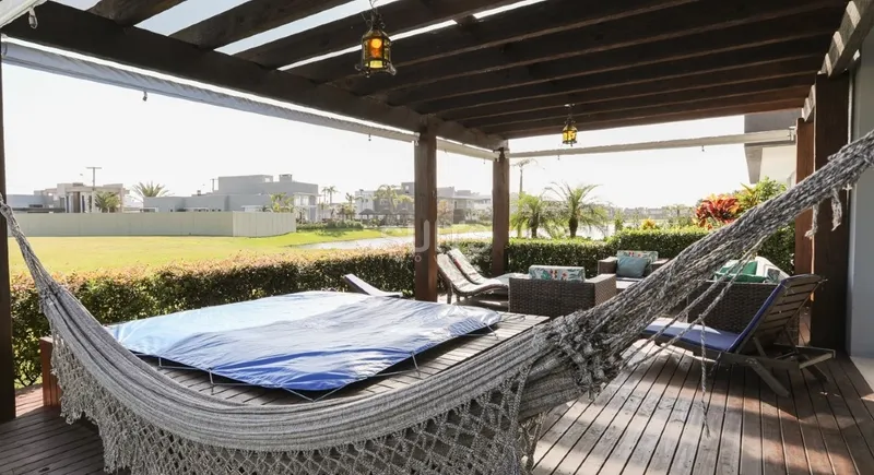 Linda casa com vista para o lago no Condomínio Enseada: 15ª foto da galeria de imagens do imóvel