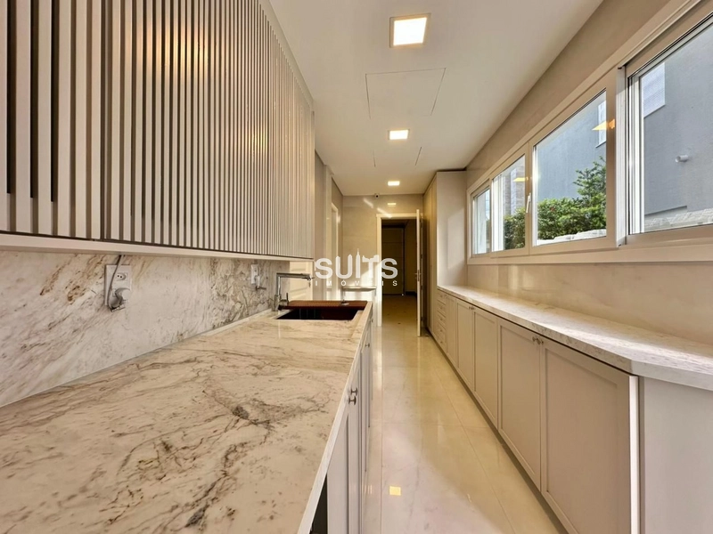 A melhor mansão à venda no condomínio Enseada: 31ª foto da galeria de imagens do imóvel