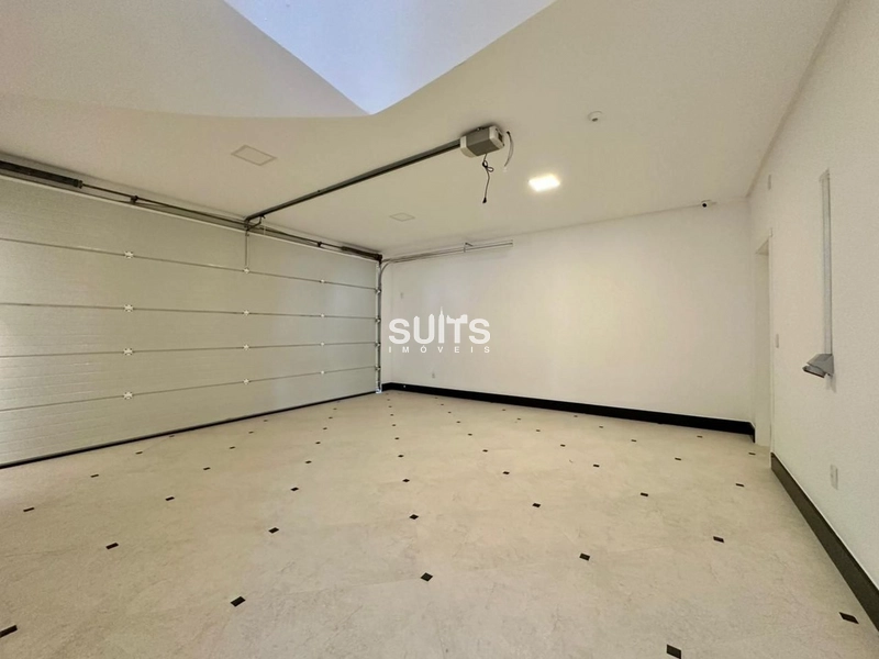 A melhor mansão à venda no condomínio Enseada: 29ª foto da galeria de imagens do imóvel