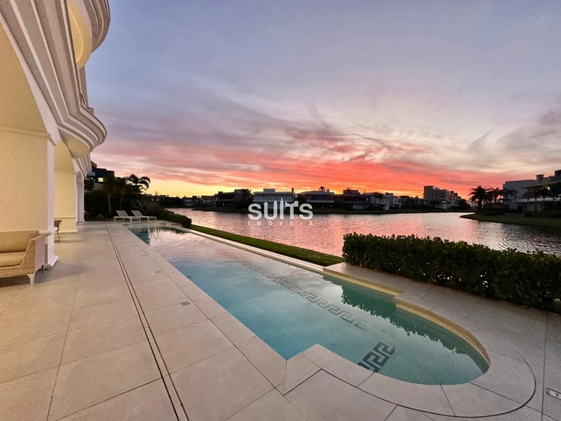 A melhor mansão à venda no condomínio Enseada: 84ª foto da galeria de imagens do imóvel