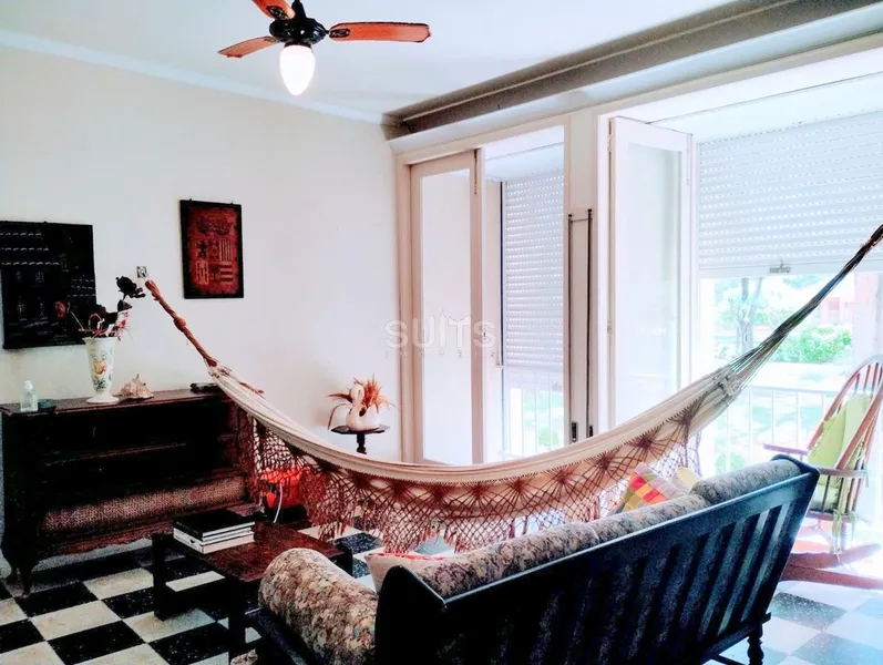 Excelente apartamento mobiliado à venda em Atlântida: 10ª foto da galeria de imagens do imóvel