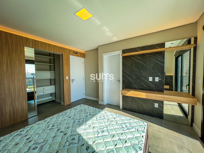 Lindo sobrado beira lago no condomínio Riviera: 27ª foto da galeria de imagens do imóvel