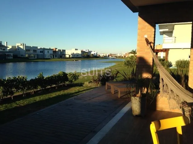 Sobrado beira lago no cond. Ventura: 21ª foto da galeria de imagens do imóvel