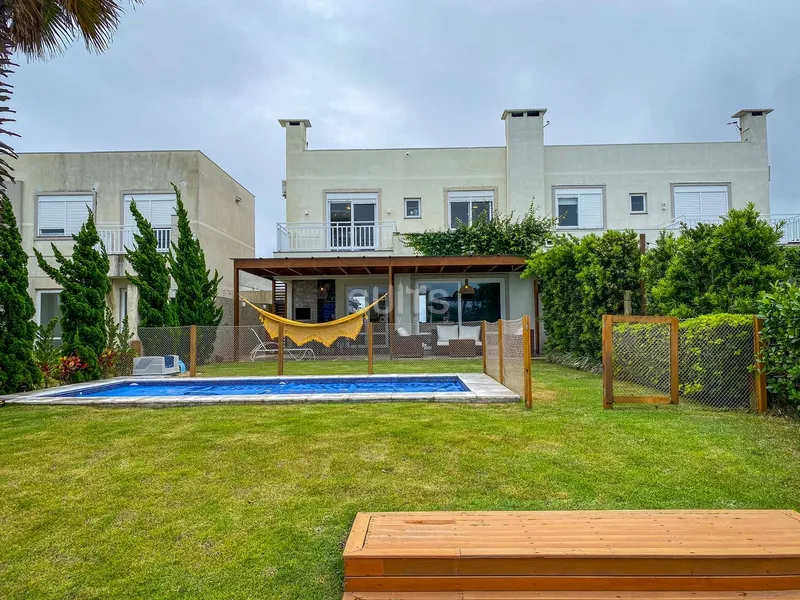 Excelente sobrado beira lago no condomínio Pateo Marbella: 20ª foto da galeria de imagens do imóvel